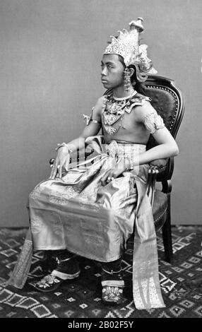 The Sundanese are an ethnic group native to the western part of the ...