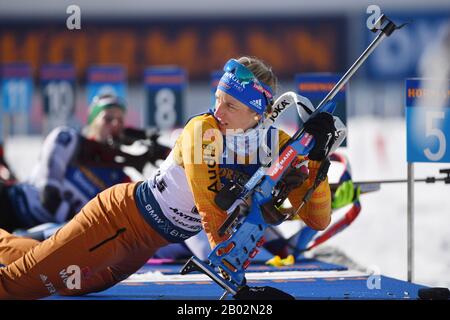 Antholz, Italy. 18th Aug, 2017. Biathlon: World Championship, 15 km singles, women. Vanessa Hinz from Germany shooting before the competition. Credit: Hendrik Schmidt/dpa/Alamy Live News Stock Photo