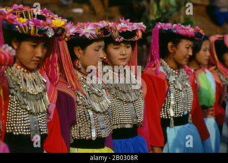 Burma / Myanmar: Lisu woman in traditional costume, Manhkring