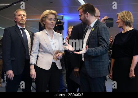 Brussels, Belgium. 18th Feb, 2020. President of the European Commission Ursula von der Leyen visits the AI Xperience Center at the VUB (Vrije Universiteit Brussel) Credit: ALEXANDROS MICHAILIDIS/17�Թ����� Live News Stock Photo