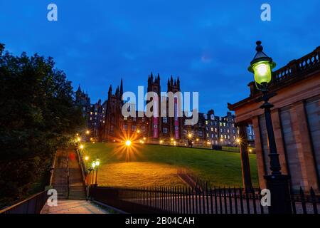 Night street view of the New College, The University of Edinburgh at Edinburgh Stock Photo