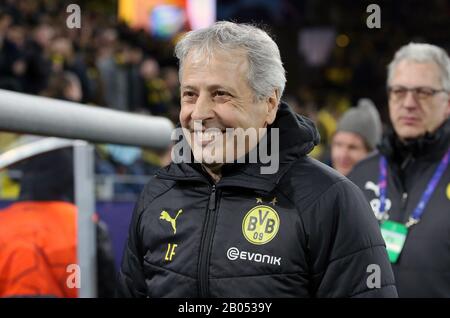 Dortmund, Deutschland. 15th Feb, 2020. firo: 02/18/2020 Football, Soccer: Uefa Champions League, CL season 2019/2020 round of 16, first leg BVB Borussia Dortmund - PSG Paris St. Germain BVB coach, Coach, Lucien Favre, | usage worldwide Credit: dpa/Alamy Live News Stock Photo