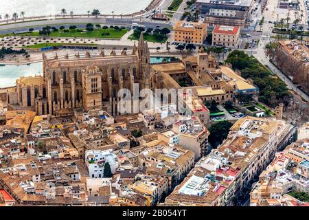 , Aerial view, local view, Santa Iglesia Catedral de Mallorca, Cathedral of Palma, Palau Reial de L'Almudaina, Royal Palace, Canamunt, Palma, Mallorca Stock Photo
