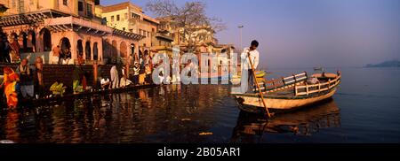 Temples at the riverside, Yamuna River, Vrindavan, Mathura District, Uttar Pradesh, India Stock Photo