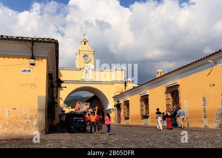 arch of santa catalina in antigua guatemala Stock Photo