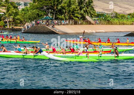 Mo‘okiha O Pi‘ilani: Launch Day Ceremonies: Clears the Inlet Stock Photo