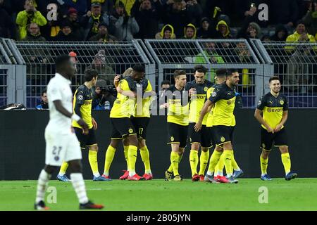 18 february 2020 Dortmund, Germany Soccer Borussia Dortmund v Paris Saint Germain  L-R: goal Dortmund Stock Photo