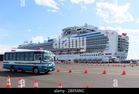 Yokohama, Japan. 18th Feb, 2020. A cruise ship Diamond Princess anchors at the Daikoku pier in Yokohama, sububan Tokyo on Tuesday, February 18, 2020. 88 more people on the Diamond Princess have tested positive for the new coronavirus COVID-19 on February 18, total 542 passengers and crews have found at the ship. Credit: Yoshio Tsunoda/AFLO/Alamy Live News Stock Photo