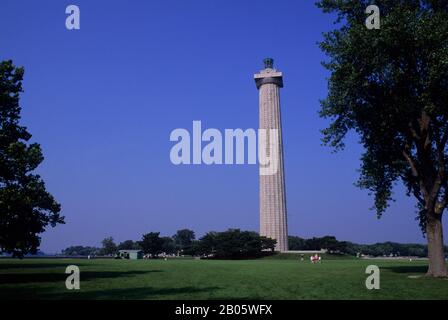 USA, OHIO, LAKE ERIE, SOUTH BASS ISLAND, PUT-IN-BAY, PERRY'S VICTORY & INTERNATIONAL PEACE MEMORIAL Stock Photo