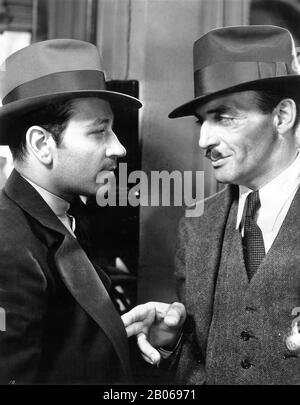 C. HENRY GORDON PAUL MUNI GEORGE RAFT SCARFACE (1932 Stock Photo - Alamy