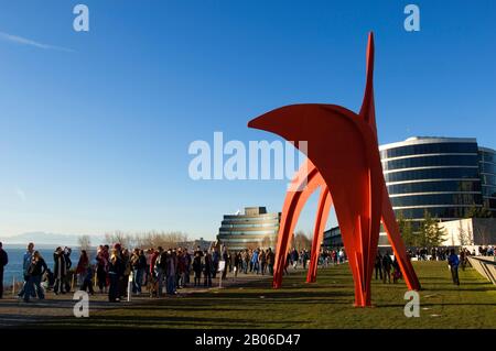 USA, WASHINGTON STATE, SEATTLE, OLYMPIC SCULPTURE PARK, VIEW OF EAGLE BY ALEXANDER CALDER Stock Photo