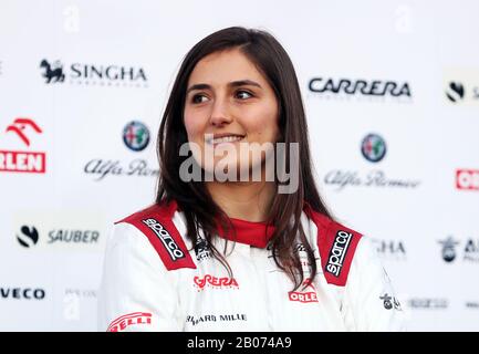 タチアナカルデロン直筆サイン入り2Lサイズ写真…Tatiana Calderón タチアナ・カルデロン（Tatiana Calderon） | autosport web