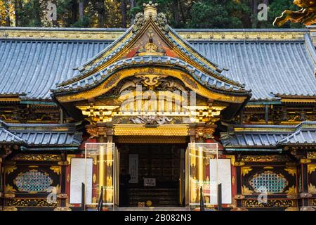 Japan, Honshu, Tochigi Prefecture, Nikko, Rinnoji Temple, Entrance Doorway to Taiyuin Mausoleum Stock Photo