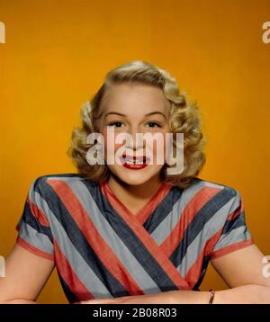 BETTY HUTTON (1921-2007) American stage and film actress and dancer about 1945. Stock Photo