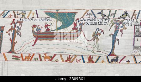 Bayeux Tapestry scene 34:  Messengers sail from England to tell Duke William of Harold's corination. BYX34 Stock Photo