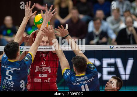 Jihostroj players Radek Mach (second from left) and Petr Michalek (right) in action during the Volleyball Championship League, 6th round, group A match VK Jihostroj Ceske Budejovice vs Trentino Itas, played in Ceske Budejovice, Czech Republic, on Wednesday, February 19, 2020. (CTK Photo/Vaclav Pancer) Stock Photo