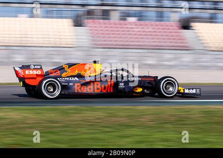 19th February 2020; Circuit De Barcelona, Barcelona, Catalonia, Spain; Formula 1 Pre season Testing One; Max Verstappen driving the Red Bull Racing Team RB16 on track during the Formula One Test Days at the Circuit of Catalunya Credit: Pablo Guillen/Alamy Live News