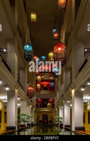 Bangkok, Thailand - Feb 16, 2020 : The interior chinese style of Shanghai mansion bangkok with beautiful traditional Chinese Bamboo Hanging Lanterns i Stock Photo