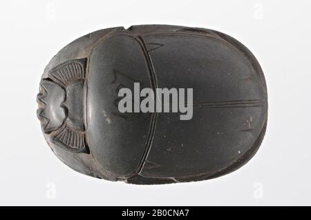 heart carabee, Maaienhekaoe, 10 lines, DB 30, title, seal, scarab, stone (gray Stock Photo