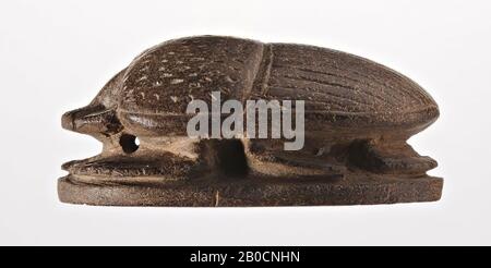 heart carabee, Raeai, 6 lines, DB 30, seal, scarab, stone (brown Stock Photo