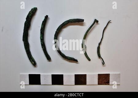 No number on object, fragment, bracelet, metal, bronze, 3.6 x 0.7 x 0.3 cm, France, unknown, unknown, Amiens Stock Photo