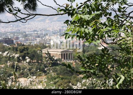 View from the Acropolis to the Temple of Hephaestus. Blick von der Akropolis auf den Tempel des Hephaistos. Stock Photo