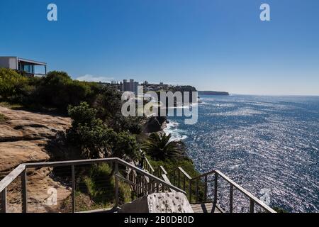 The Federation Cliff Walk, Dover Heights, Sydney. Its a five kilometre clifftop walk with amazing views out to the Pacific Ocean from Dover Heights to Stock Photo