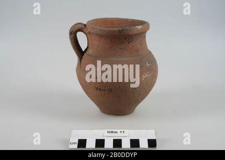 Pot of rough-walled pottery with 1 ear, pot, earthenware, h: 12.5 cm, diam: 12.5 cm, Germany Stock Photo