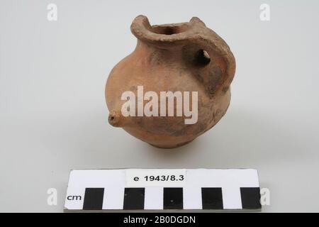 Pot of reddish, rough-walled earthenware with ear on the belly and a spout. A border is missing, pottery, pottery, roman, Netherlands, Gelderland, Nijmegen, Nijmegen Stock Photo