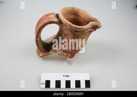 Fragment of a jug with ear and spout, red decoration on ear, neck and shoulders., Jug, fragment, pottery (smooth wall), 12 x 9.5 x 11.5 cm, roman, Germany, unknown, unknown , Trier Stock Photo