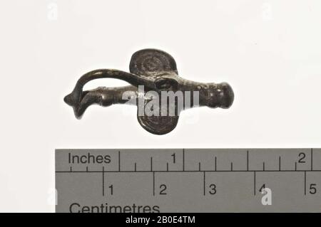Ancient Near East, figurine, jewelry, metal, bronze, H 1.6 cm, L 3.3 cm, Location, Iran Stock Photo