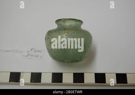 miniature bottle, Miniature bottle from a series of 21 mainly light green and decolored Roman glass bottles. See also doctoral thesis J. Hendriks 2006., miniature bottle, glass, h. 5.2 cm (max.), Coptic Period, Islamic 1st-3rd Century, Egypt Stock Photo