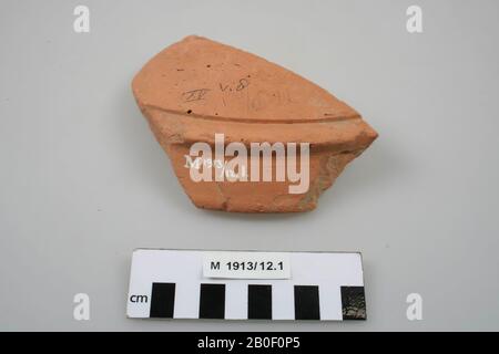 Part of a dish for terra sigillata., Dish, fragment, earthenware, terra sigillata, 13 x 8 x 4 cm, roman, Germany, unknown, unknown, Rheinzabern Stock Photo