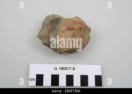 Flint stone, flintstone, stone, flint, 7,8 x 6,3 x 3,5 cm, prehistory, Belgium, unknown, unknown, Rullen Stock Photo