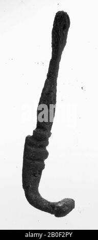 Bronze hook, hook, metal, bronze, length: 7 cm, roman 40-250, Netherlands, South Holland, Katwijk, Valkenburg Stock Photo