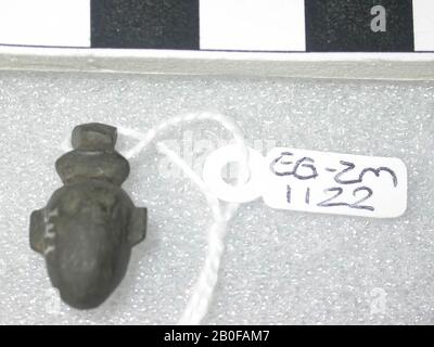 heart vase, amulet, object, stone (green), 1,8 cm, Egypt Stock Photo