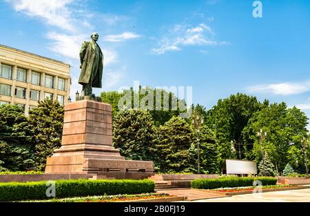 Monument to Vladimir Lenin in Makhachkala, Russia Stock Photo