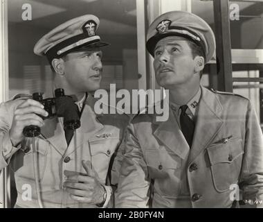 DIVE BOMBER (1941) RALPH BELLAMY  ERROL FLYNN  MICHAEL CURTIZ (DIR)  MOVIESTORE COLLECTION LTD Stock Photo