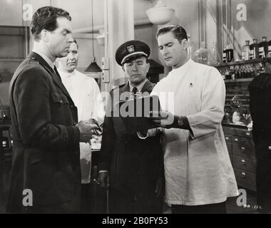 DIVE BOMBER (1941) FRED MACMURRAY  ERROL FLYNN  MICHAEL CURTIZ (DIR)  MOVIESTORE COLLECTION LTD Stock Photo