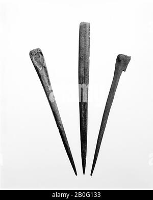 legs awl with pointed point, awl, organic, bone, length: 14.5 cm, prehistory -3600 Stock Photo