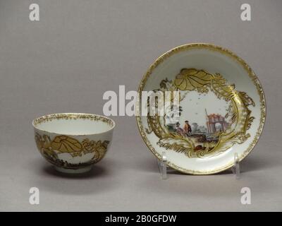 Meissen Porcelain Manufactory, German, 1710–present, Teabowl and Saucer, c. 1745, Hard-paste porcelain, cup: 1 11/16 x 2 15/16 in. (4.3 x 7.5 cm Stock Photo