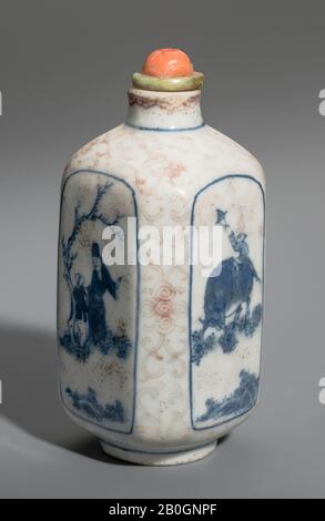 Chinese, Snuff Bottle, Porcelain, Height: 2 7/8 in. (7.3 cm Stock Photo