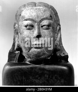 Head of Buddha, China, Tang dynasty (618–907), Culture: China, Stone, originally painted and gilded, H. 11 1/2 in. (29.2 cm); W. 10 in. (25.4 cm); D. 9 in. (22.9 cm); Wt. 65 lbs (29.5 kg), Sculpture Stock Photo