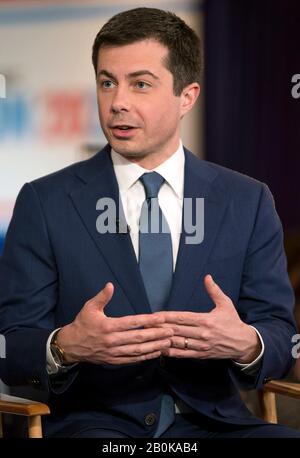 Feb.19, 2020 - Las Vegas, Nevada, U.S. -  Former South Bend, IN Mayor PETE BUTTIGIEG sits down for an interview with Chris Matthews in the spin room after the NBC News Democratic Debate.(Credit Image: © Brian Cahn/ZUMA Wire) Stock Photo