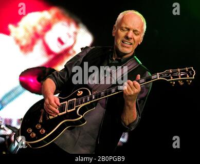 Peter Frampton brings his Frampton Comes Alive! 35 Tour to a sold out Seminole Hard Rock Live Arena in Hollywood, Florida. Stock Photo