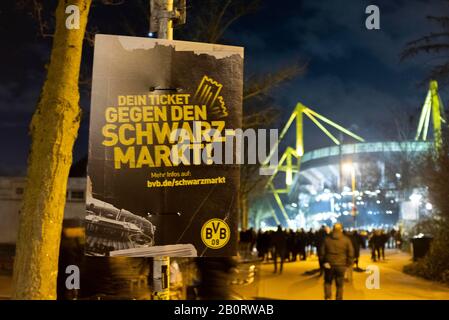 Feature, poster in front of the stadium versus the black market, 'Your ticket versus the black market', behind it the BVB stadium, Signal Iduna Park, Football Champions League, round of 16 first leg, Borussia Dortmund (DO) - Paris St. Germain (PSG) 2: 1 , on February 18, 2020 in Dortmund / Germany. Â | usage worldwide Stock Photo