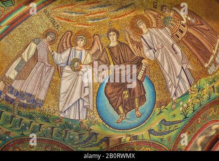 Apse mosaic depicting a clean shaven Christ, Byzantine Roman mosaics of the Basilica of San Vitale in Ravenna, Italy. Mosaic decoration paid for by Em Stock Photo