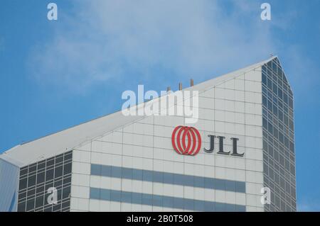 Brisbane Queensland Australia 26th January 2020 Jll Jones Lang Lasalle Incorporated Logo Hanging On The Top Of The Building In Brisbane Jll I Stock Photo Alamy