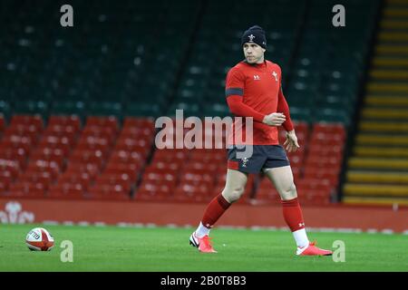 Cardiff, UK. 21st Feb, 2020. Gareth Davies of Wales in action during the Wales rugby captains run at the Principality Stadium in Cardiff, South Wales on Friday 21st February 2020 the team are preparing for their next Guinness Six nations championship match against France tomorrow. pic by Andrew Orchard/Alamy Live News Stock Photo