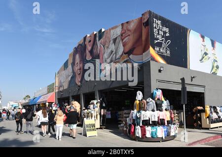 Shops in Santa Monica, California, USA Stock Photo - Alamy